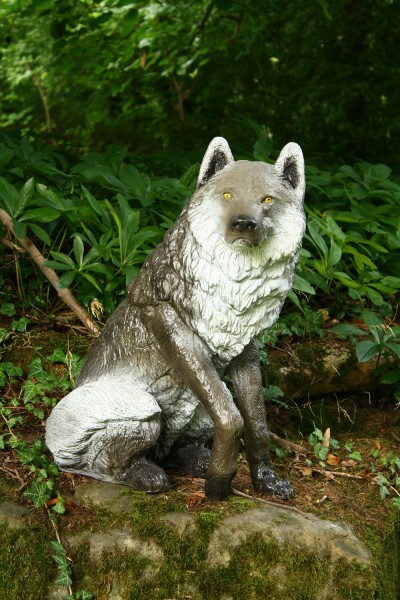 3D Tier Franzbogen Sitzender Wolf 2